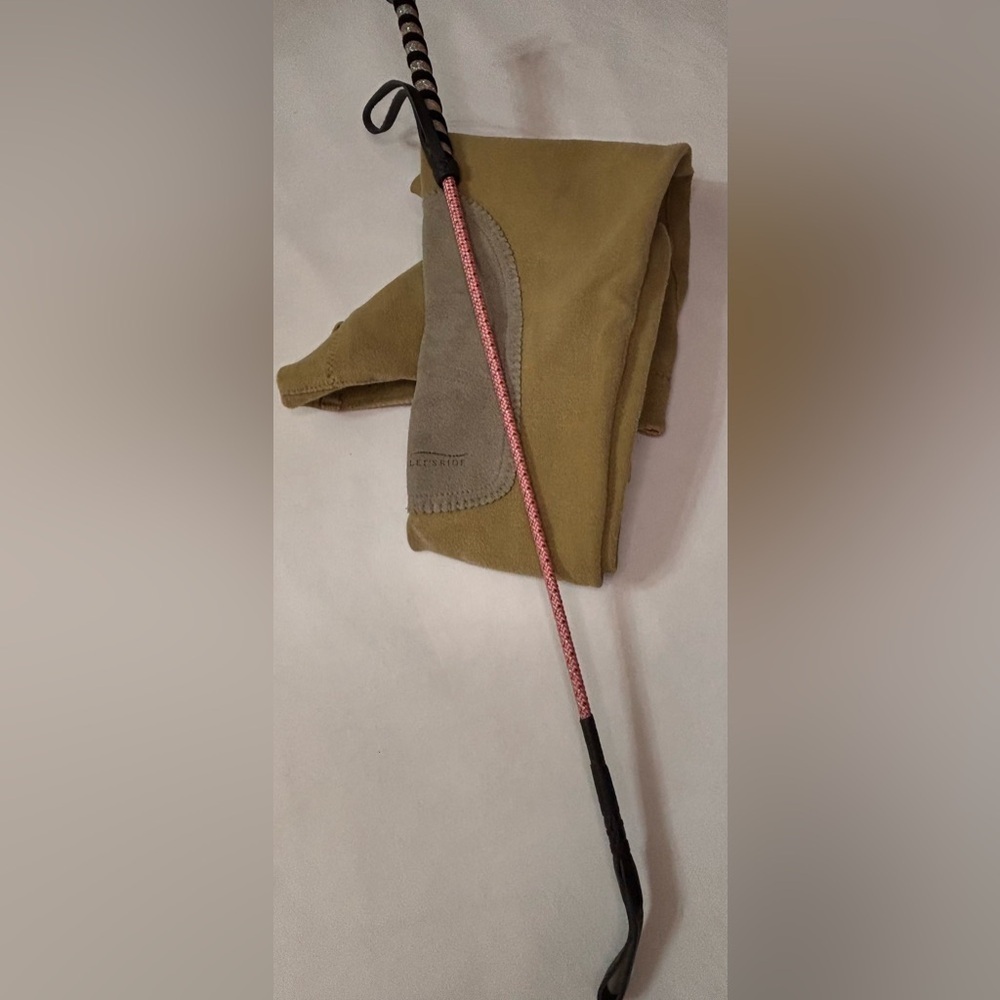 Equestrian Pink Sparkle Riding Crop - Picture 7 of 7